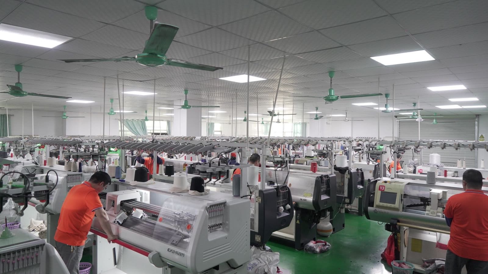 Quit 20 Years in Prato to Run a Premium Knitwear Manufacturer in Dongguan — European Clients Keep Coming Back